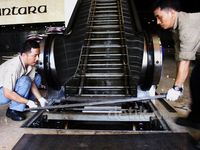 Jelang Pidato Kenegaraan Eskalator DPR Diperbaiki