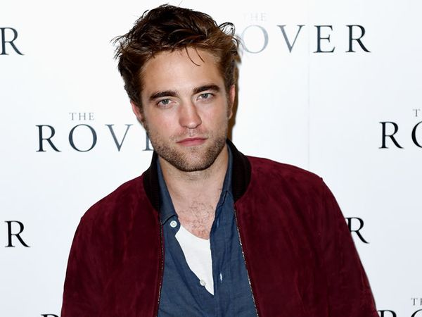 Robert Pattinson Betah Berewokan