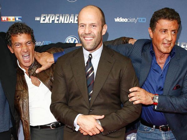 Pose Para Jagoan The Expendables 3