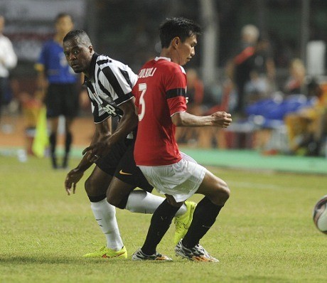Debut Manis untuk Evra