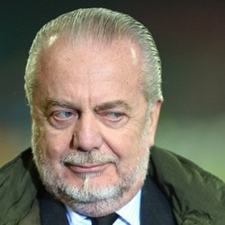 Baru Dapat Tiga Pemain Baru, Napoli Minta Suporternya Tetap Kalem