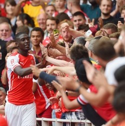 Tampil Oke di Pramusim, Yaya Sanogo Akan Jadi Starter Lawan City?