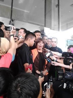 KPK Tahan Eks Hakim PT Jabar Pasti Serefina di Rutan Pondok Bambu