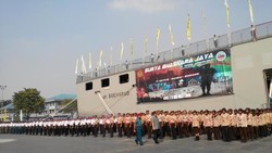 Bangun Destinasi Wisata Dunia, Menko Kesra Lepas Satgas ke Raja Ampat