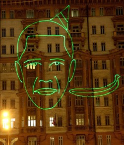 Seniman Rusia Buat Mural Tak Senonoh Tentang Obama