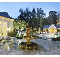 Foto: Inilah Kemewahan Rumah Baru Kim Kardashian Seharga Rp 236 Miliar