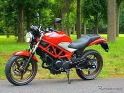 Motor Sport 250 cc Kandidat Penerus Honda Tiger Dipakai Lady Bikers