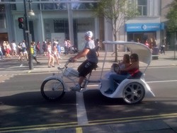Hilang dari Jakarta, Becak Malahan Masih Ada di London