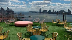 10 Bar Rooftop Paling Keren di Dunia (2)