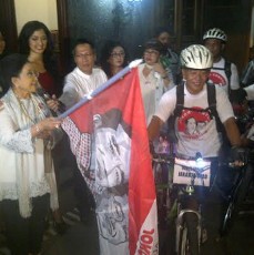 Jokowi Jadi Presiden Terpilih, 6 Orang Ini Gowes Jakarta-Solo