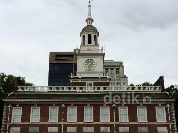 Berkunjung ke Independence Hall Amerika Serikat