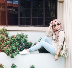 Hijab Style: Daily Look ala Hijabers Asal Filipina, Tisha Mangotara