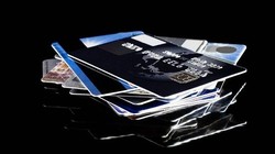 Ganti Kartu Kredit Jadi Pakai PIN dan Chip Harus Gratis