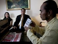 Potret Buram Politik di Film Negeri Tanpa Telinga