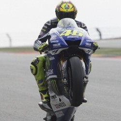 Rossi Pimpin Sesi Pertama