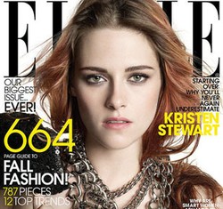 Foto: Penampilan High-Fashion Kristen Stewart Berbalut Chanel Saat Berbelanja