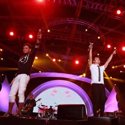 Bernostalgia Lewat Penampilan Hangat Kahitna di Creativepreneur Berjuang