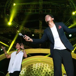 Syahdunya Rayuan Pulau Kelapa Maliq & DEssentials di Creativepreneur Berjuang