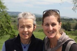 Bukan di Panggung, Paduan Suara Ini Tampil di Sisi Kasur Pasien Sekarat