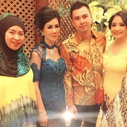Beredar Foto Raffi Ahmad Melamar Nagita Slavina