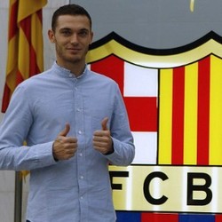 Vermaelen Yakin Bisa Atasi Tekanan di Barca