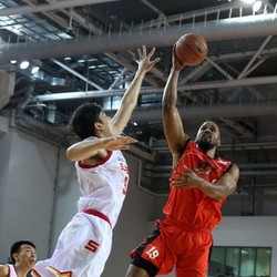 Warriors Tumbang di Kandang Slingers