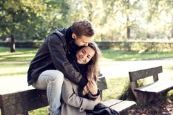 6 Cara Agar Dipercaya Oleh Kekasih yang Mudah Cemburu