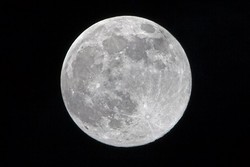 Ini Penampakan Supermoon di Beberapa Wilayah di Indonesia Tadi Malam