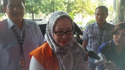 Hadapi Tuntutan, Ratu Atut: Doanya Aja Ya