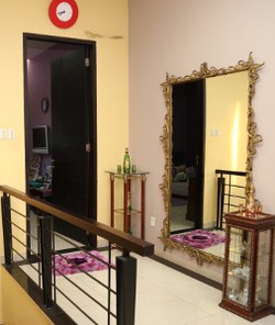 Hiii...Ada Kisah Horor Lemari Antik di Kamar Tamara Tyasmara