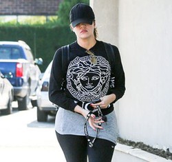 Tak Diundang Teen Choice Awards, Kardashian Bersaudari Kabur ke Mal