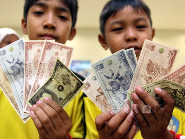 Belajar Keuangan dengan Bermain