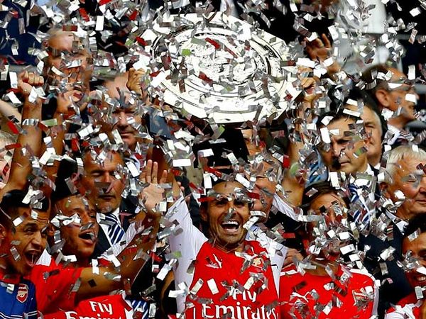 Arsenal Juara Community Shield