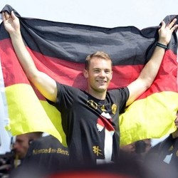 Neuer Tertarik Jadi Kapten Jerman