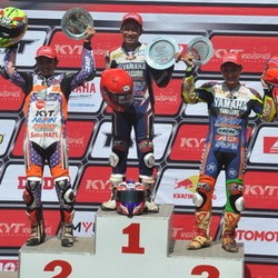 Yamaha Persembahkan Kemenangan untuk Denny Triyugo