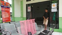 Tak Hanya Rumah Warga, Sekolah dan Puskesmas Pela Mampang Ikut Kebanjiran