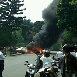 Ini Penampakan 3 Mobil yang Terbakar Hebat Setelah Tabrakan di Bintaro