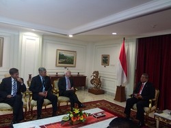 Senator AS John McCain Temui Presiden SBY