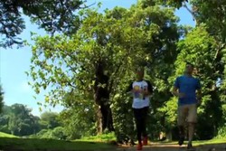Jogging Bareng Ben Joshua & Adinia Wirasti di Kebun Raya Bogor