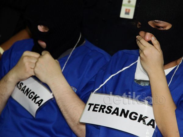 Bea Cukai Gagalkan Penyelundupan Ekstasi Bea Cukai Gagalkan Penyelundupan Ekstasi