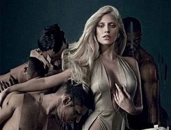 Adegan Intim Lady Gaga dengan Pria Topless Dalam Iklan Parfum Terbaru