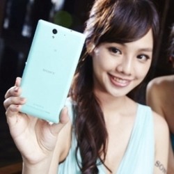 Ponsel Selfie Terbaik Xperia C3 Diklaim bakal Laris