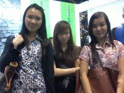 Para Pemburu Kerja Ini Tampil Cantik Supaya Lamarannya Diterima