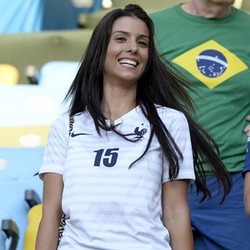 Ludivine Sagna Sibuk Cari Rumah di Manchester