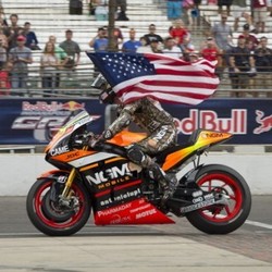 Edwards Percepat Pensiun, Posisinya Digantikan Alex de Angelis