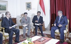 Menlu Korut Ri Su Yong Temui Presiden SBY untuk Memperkenalkan Diri