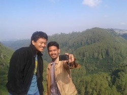 Tempat Selfie Paling Hits di Bandung Tebing Karaton Ternyata Ditemukan Pencari Rumput