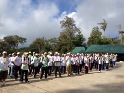 Seru! Ada Lomba Trekking 12 Km di Taman Nasional Kelimutu
