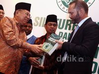 Peluncuran Buku Himpunan Fatwa Keuangan Syariah DSN-MUI