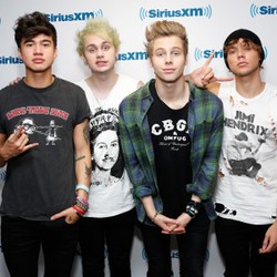 Keintiman 5 Seconds of Summer dan One Direction